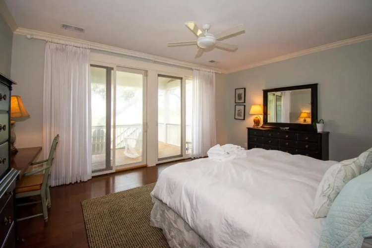 111 Cardinal Crest