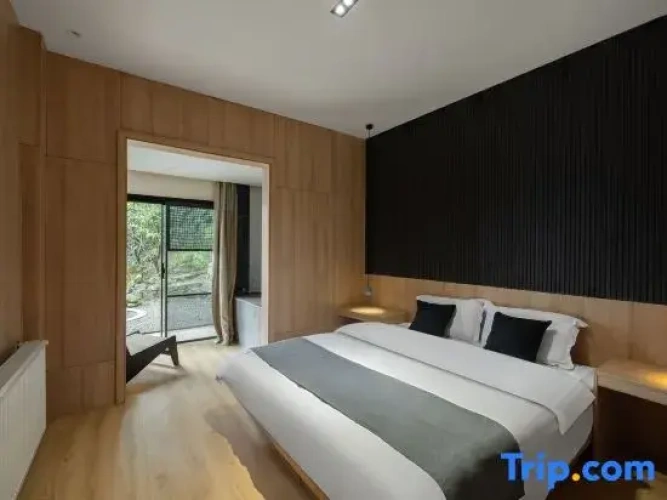 4 Bedrooms Standard room