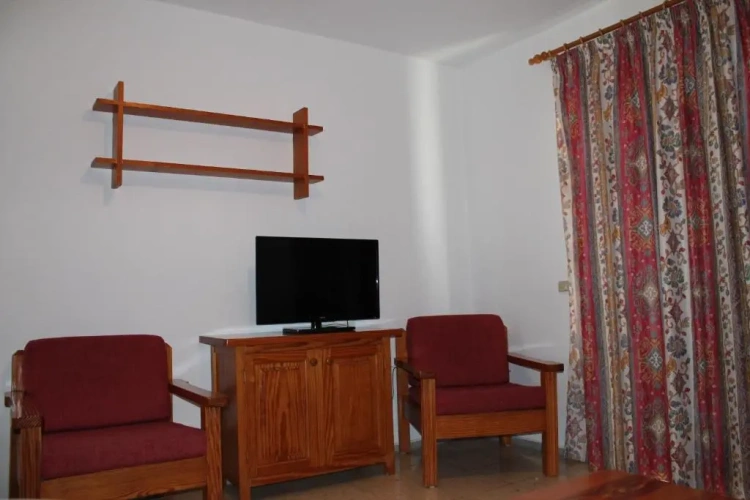 1 Bedroom Twin Apartment