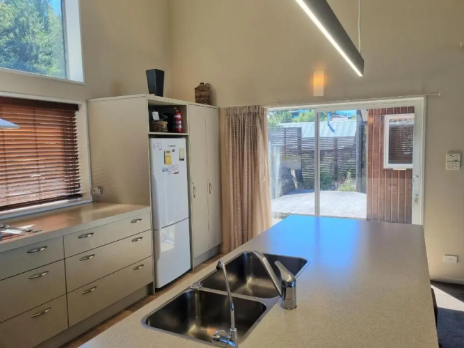 90 Conical Hill Road