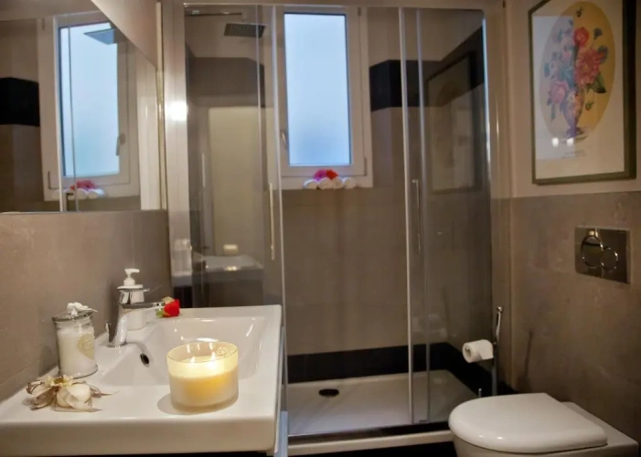 3 Bedrooms Apartment