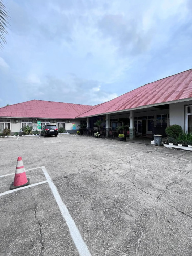 Emer One Tanah Datar