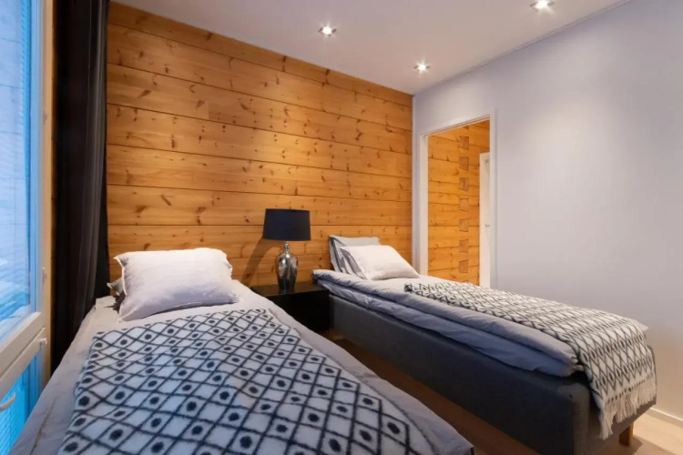 Riverside luxury suites