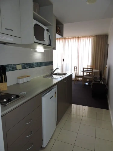 1 Bedroom Suite with land view