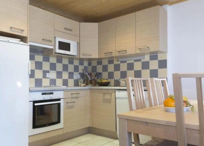 2 Bedrooms Apartment
