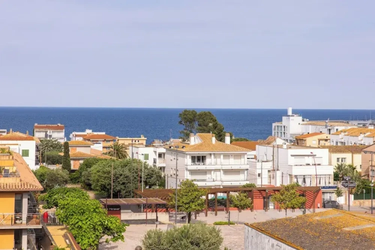 Studio with sea view