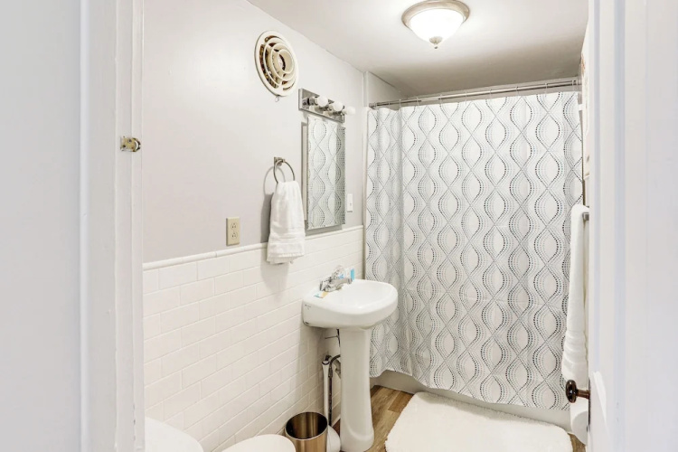 Downtown Sandusky Apartment Near Cedar Point!