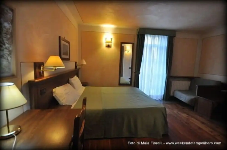 Standard Triple room with balcony