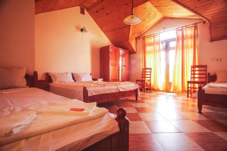 Classic Quadruple room