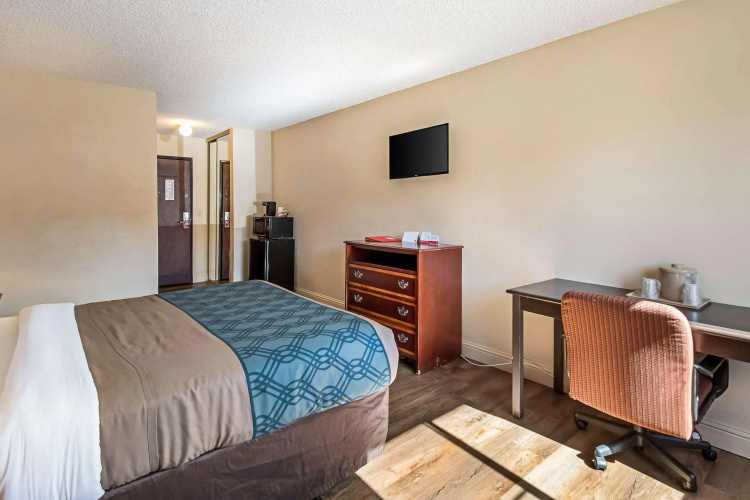 Sutter Inn