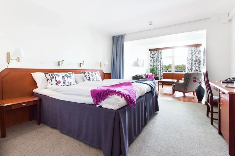 Superior room