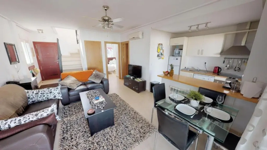 2 Bedrooms Cottage