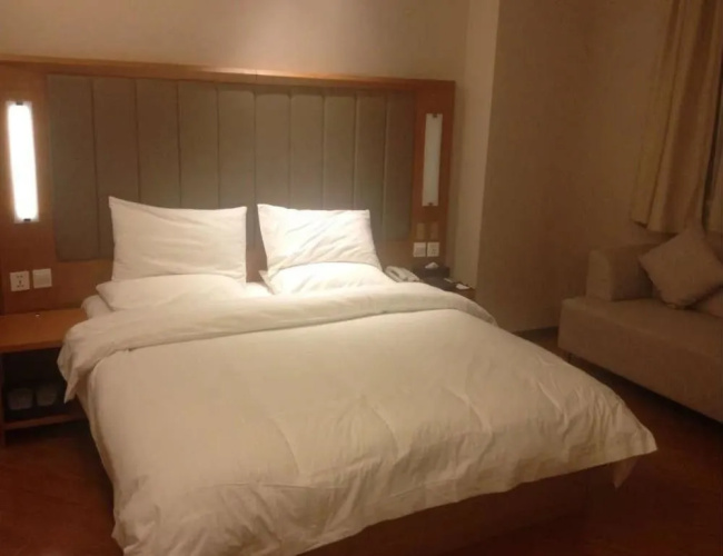 All Seasons Hotel