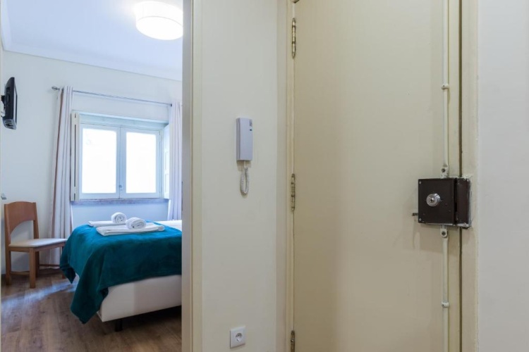 3 Bedrooms Double Apartment