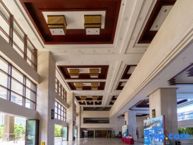 Yangjiang Lanbowan Hotel