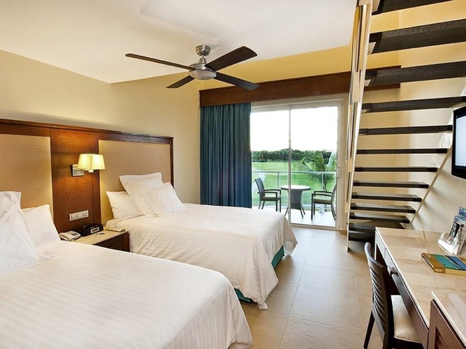 Family Club At Barcelo Bavaro Palace photo 6