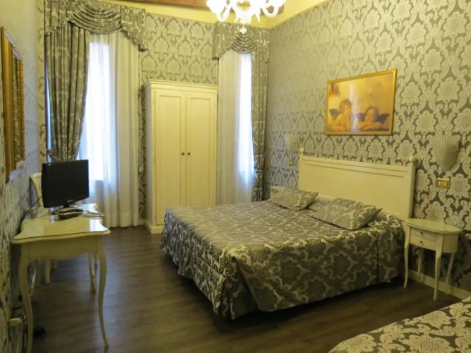 Standard Quadruple room