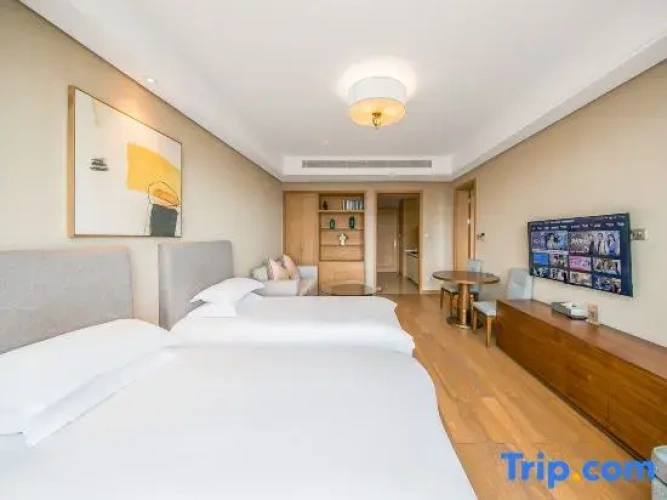 1 Bedroom Deluxe Family Suite with sea view