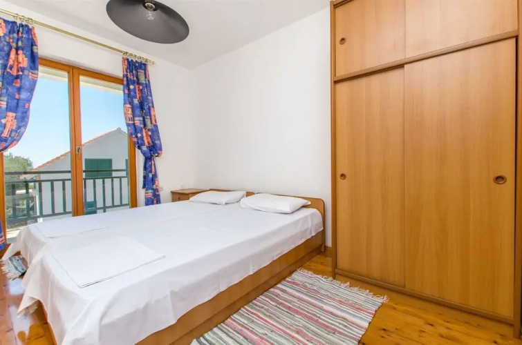Apartments Spomenka