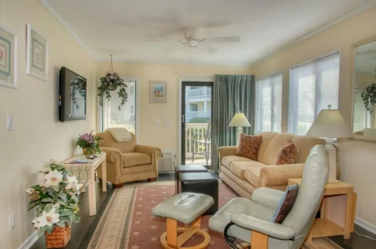 2 Bedrooms Villa with balcony and with sea view