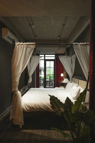 Standard Double room with city view