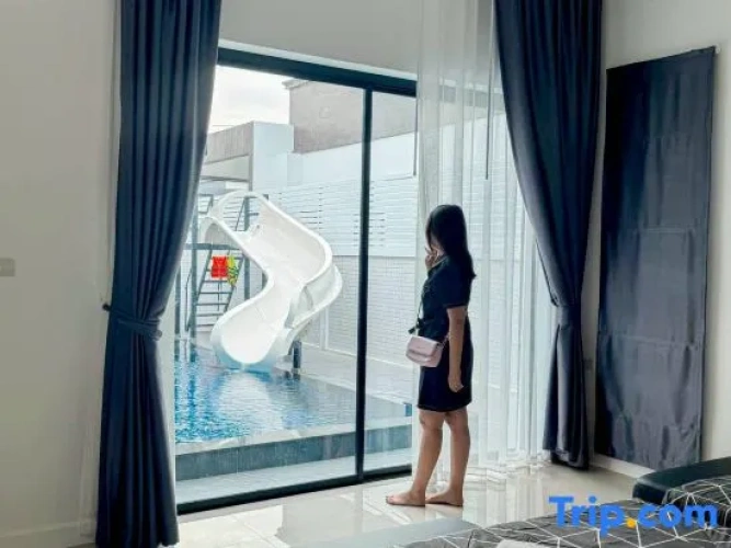 3 Bedrooms Family Villa