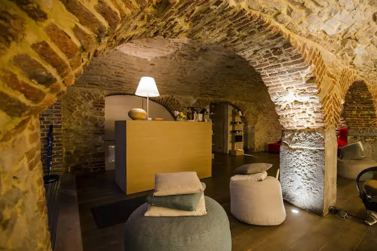 NE5T Suites & Spa