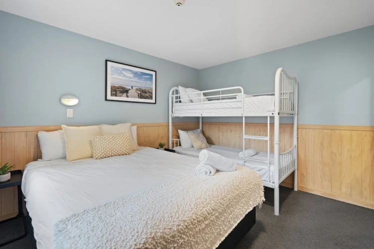 2 rooms Motel room