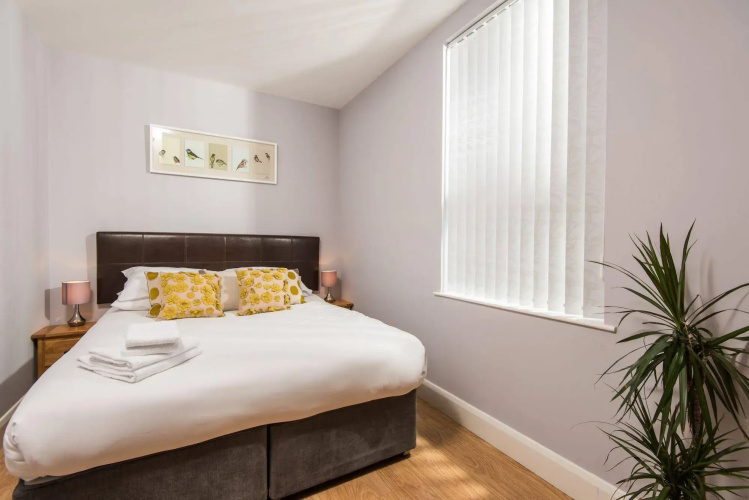 Giant Serviced Apartments