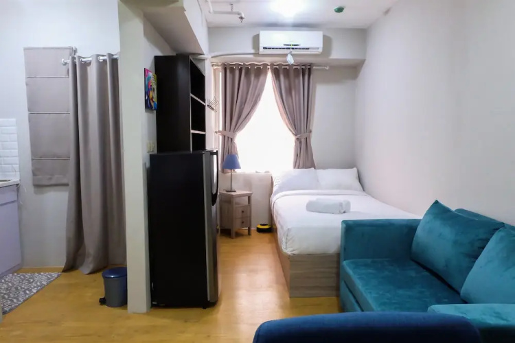 Spacious Pool View Menteng Square Apartment