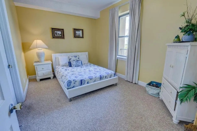 Grand Pointe 612