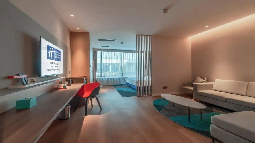 Double Suite