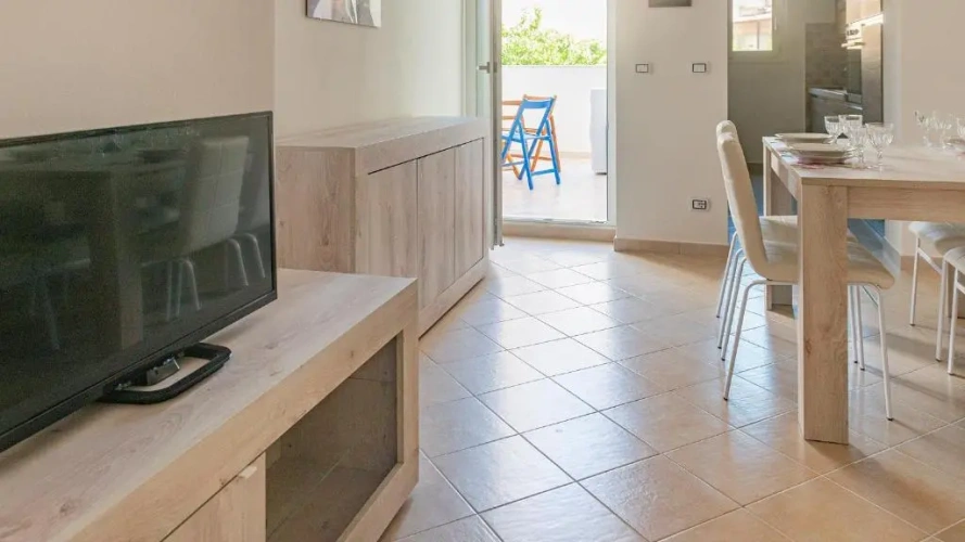 2 Bedrooms Apartment