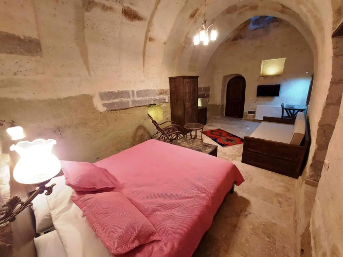Armesos Cave Hotel
