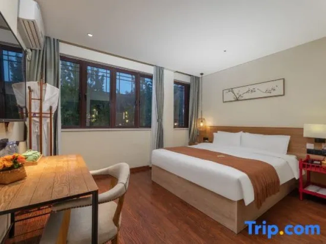 Standard Double room with garden view