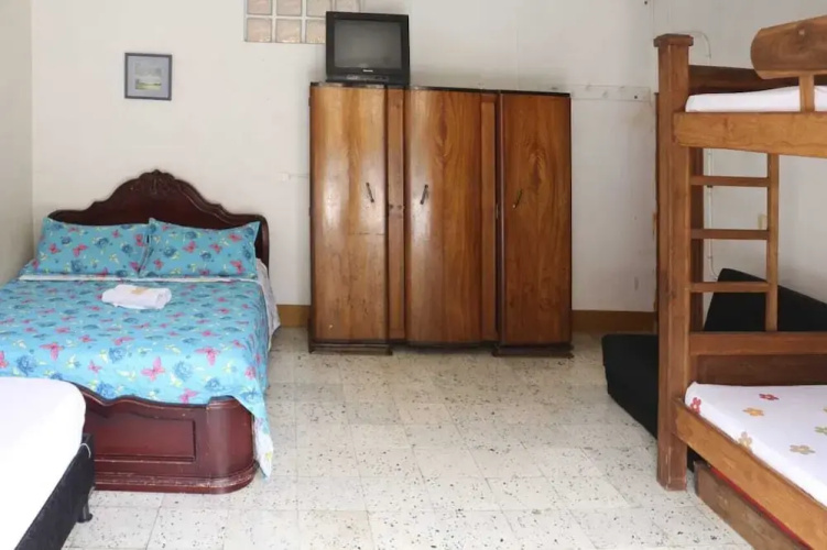 Hostal Romana
