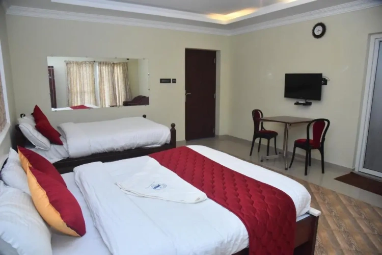 Deluxe Family Suite