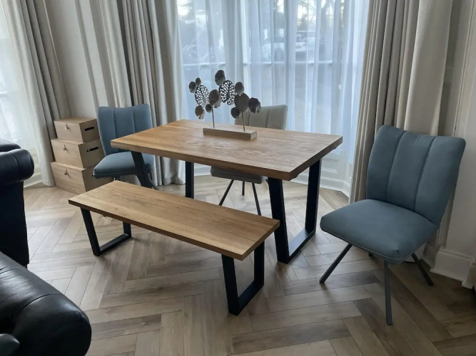 Stunning 2-bed-2bath Apt in Whitby With Parking