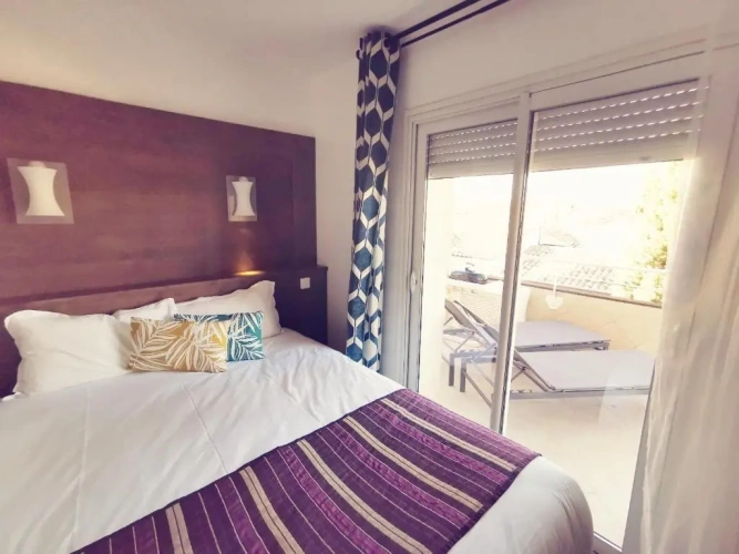 Apartment with sea view