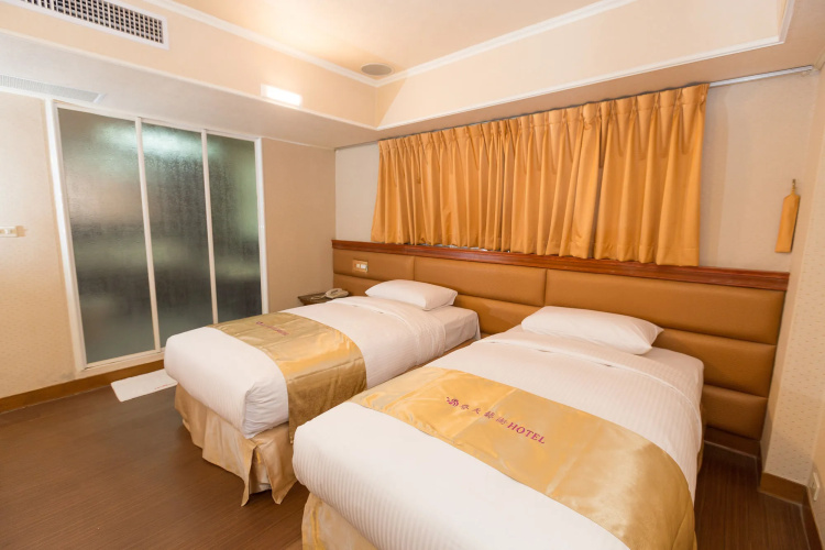 Spring Art Hotel