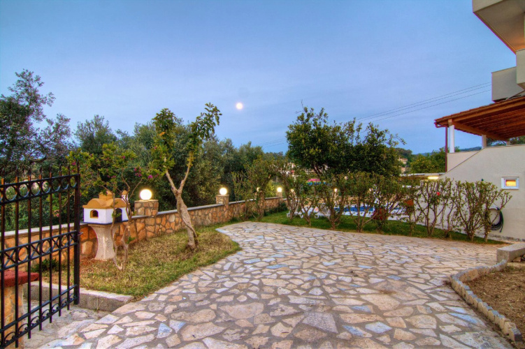 Live in a Village During Your Vacation