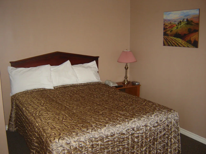 Lucien Motel