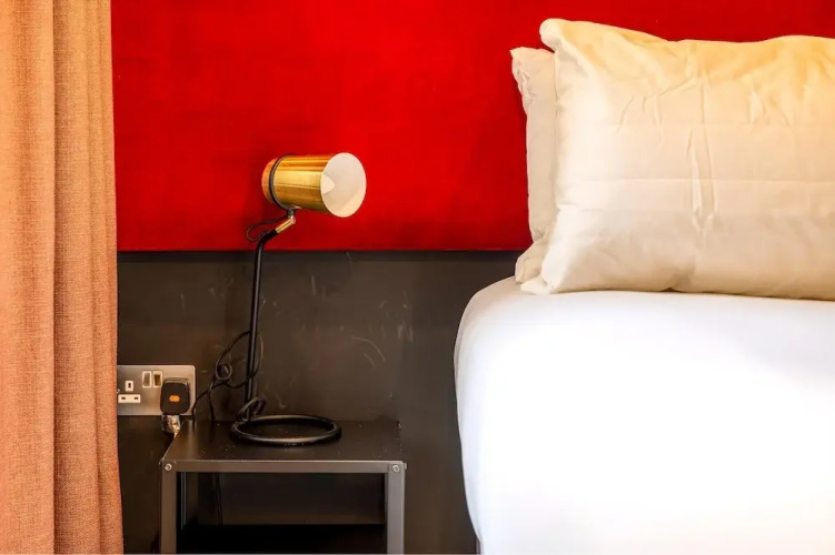 Trendy Kings Cross Flat