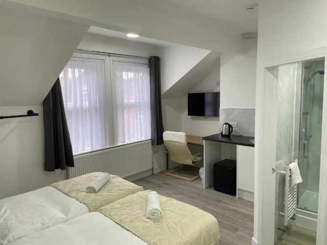 Standard Twin room