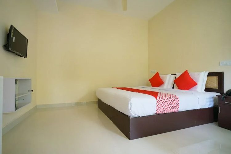 OYO 22426 Manha Residency