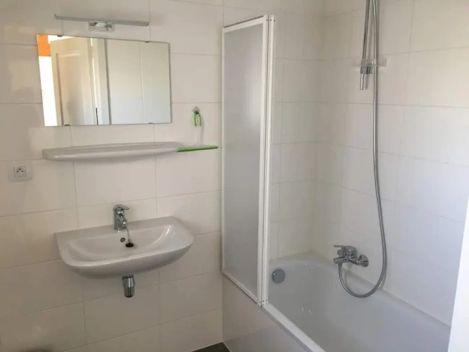 2 Bedrooms Cottage