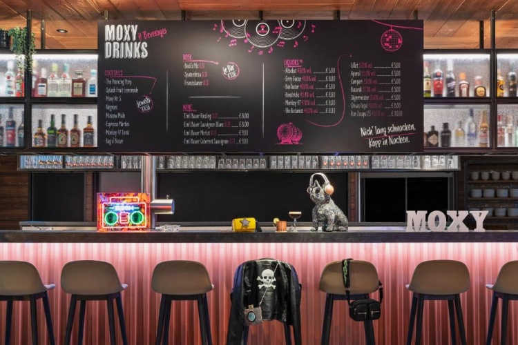 Moxy Hamburg City photo 11
