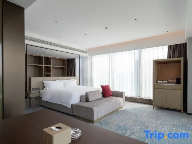 Deluxe Double Suite
