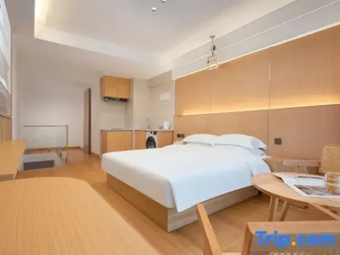 2 Bedrooms Family Suite with city view