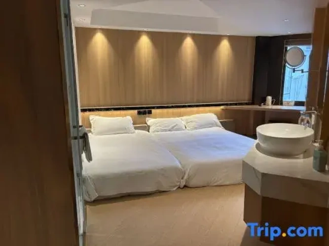 Standard Family room with city view